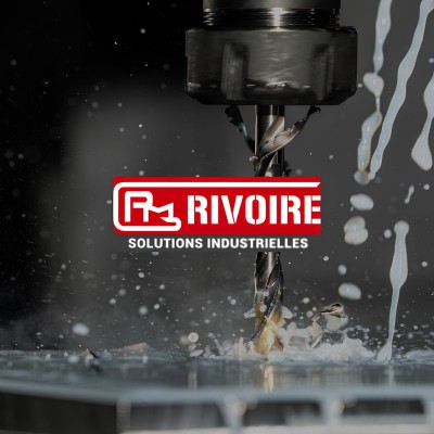 Logo de la société Rivoire Mécanique Générales sur fond industriel